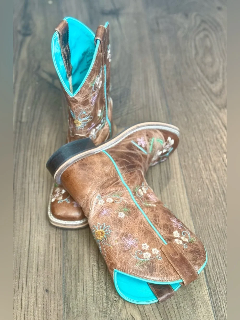 Smokey Mountain Girls Boots Brown/Turquoise Lining and Floral Embroidery Sz 13.5